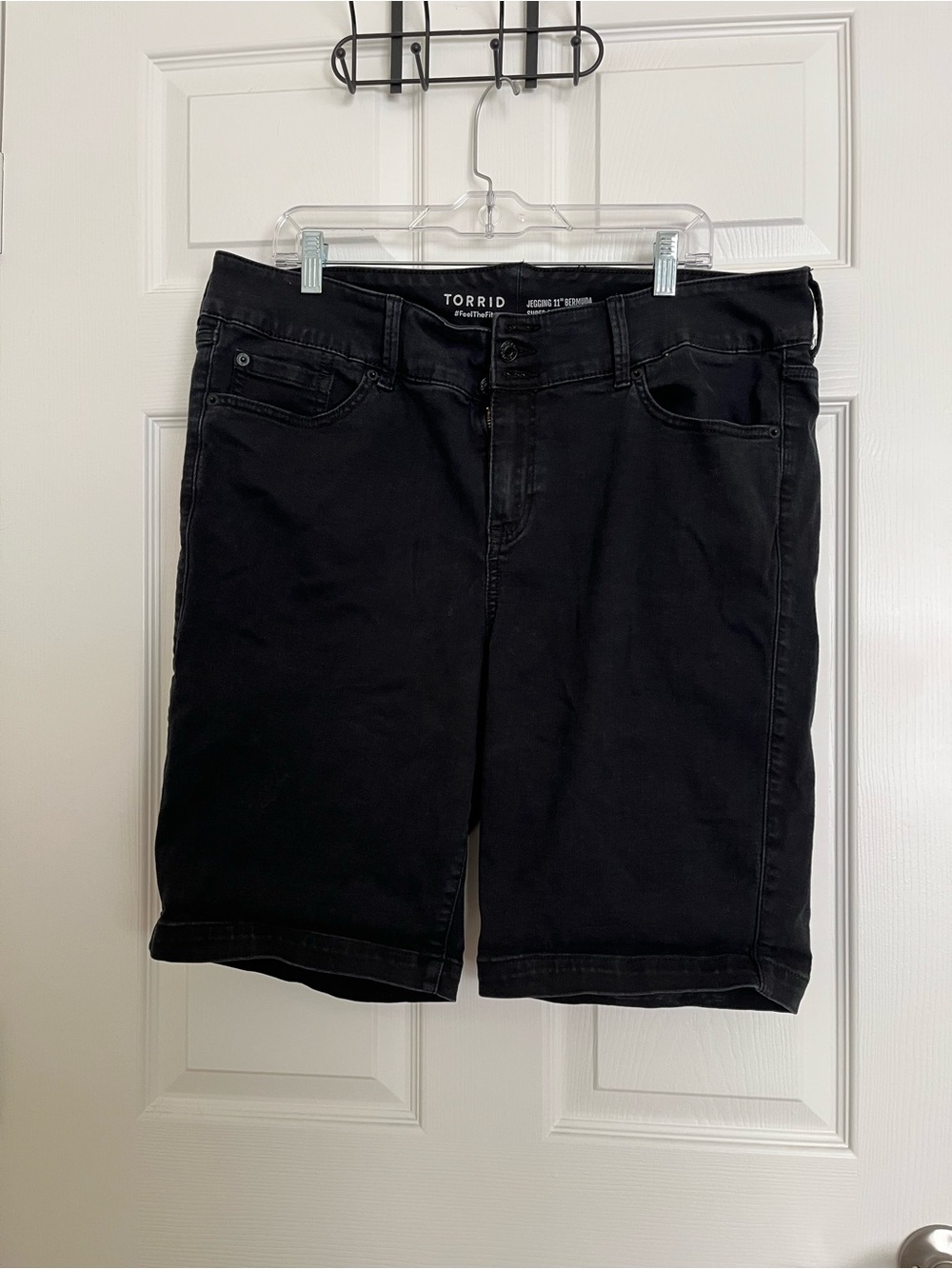 torrid Black Jegging Bermuda Shorts - Super Soft.